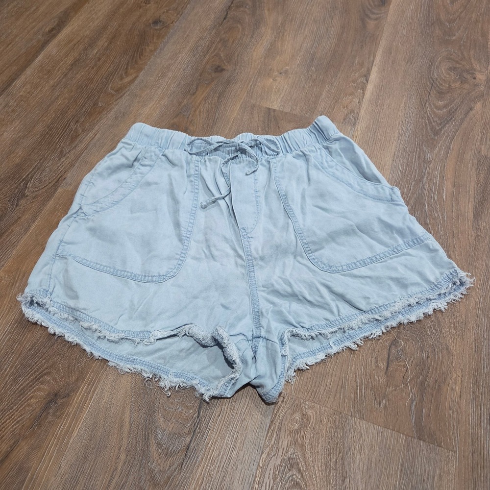 Time and Tru Womens Light Wash Chambray Drawstring Shorts Frayed Hem Blue M 8-10